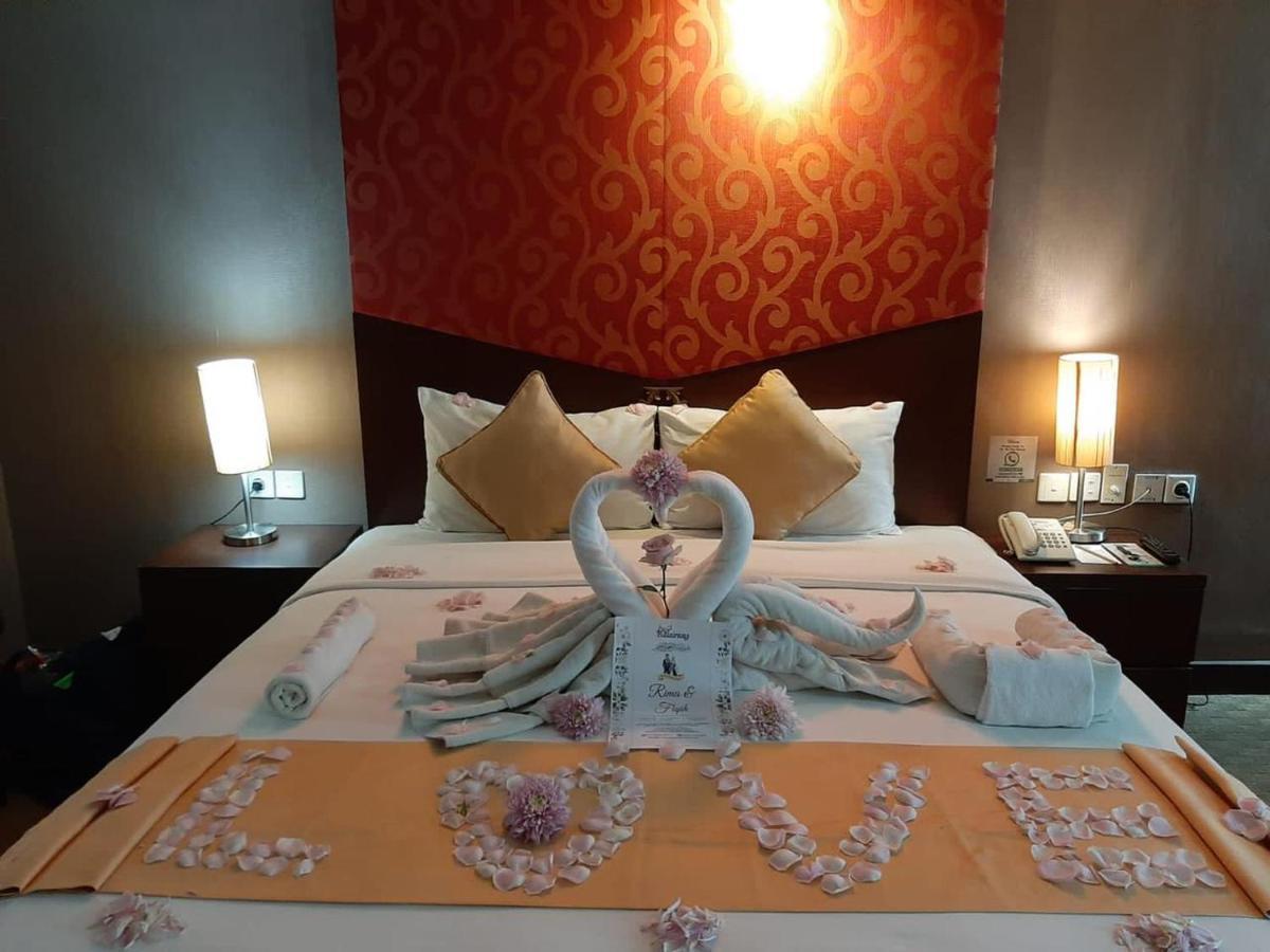 Horison Balairung Jakarta Extérieur photo