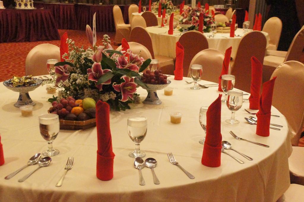 Horison Balairung Jakarta Extérieur photo