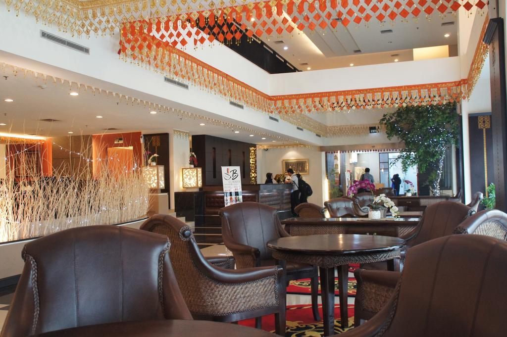 Horison Balairung Jakarta Extérieur photo