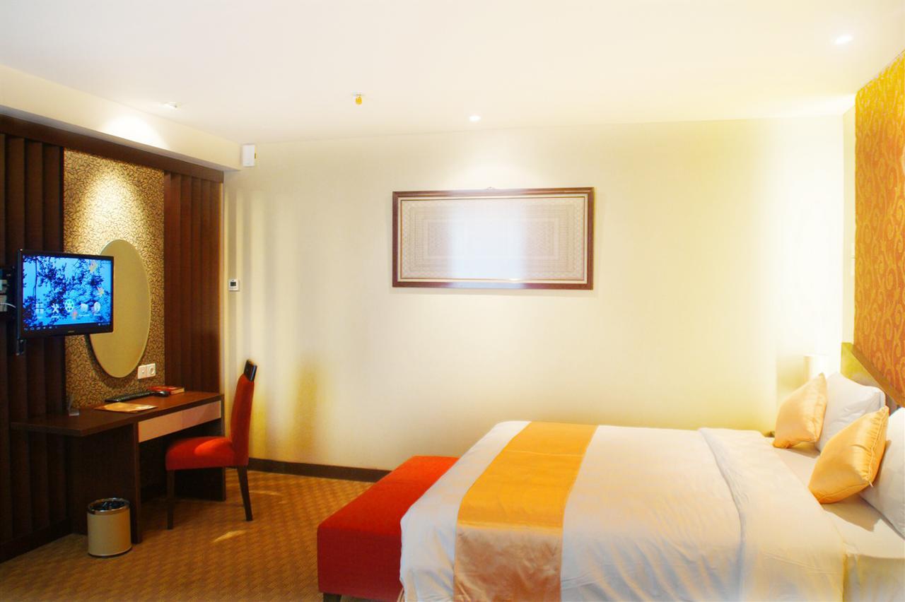 Horison Balairung Jakarta Extérieur photo