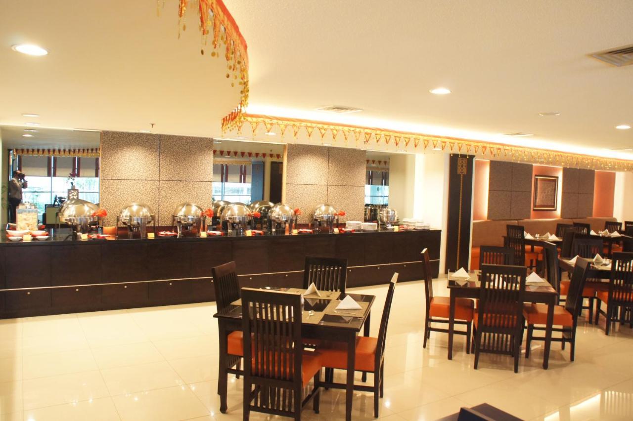 Horison Balairung Jakarta Extérieur photo