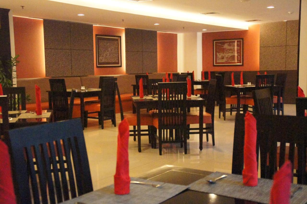 Horison Balairung Jakarta Extérieur photo
